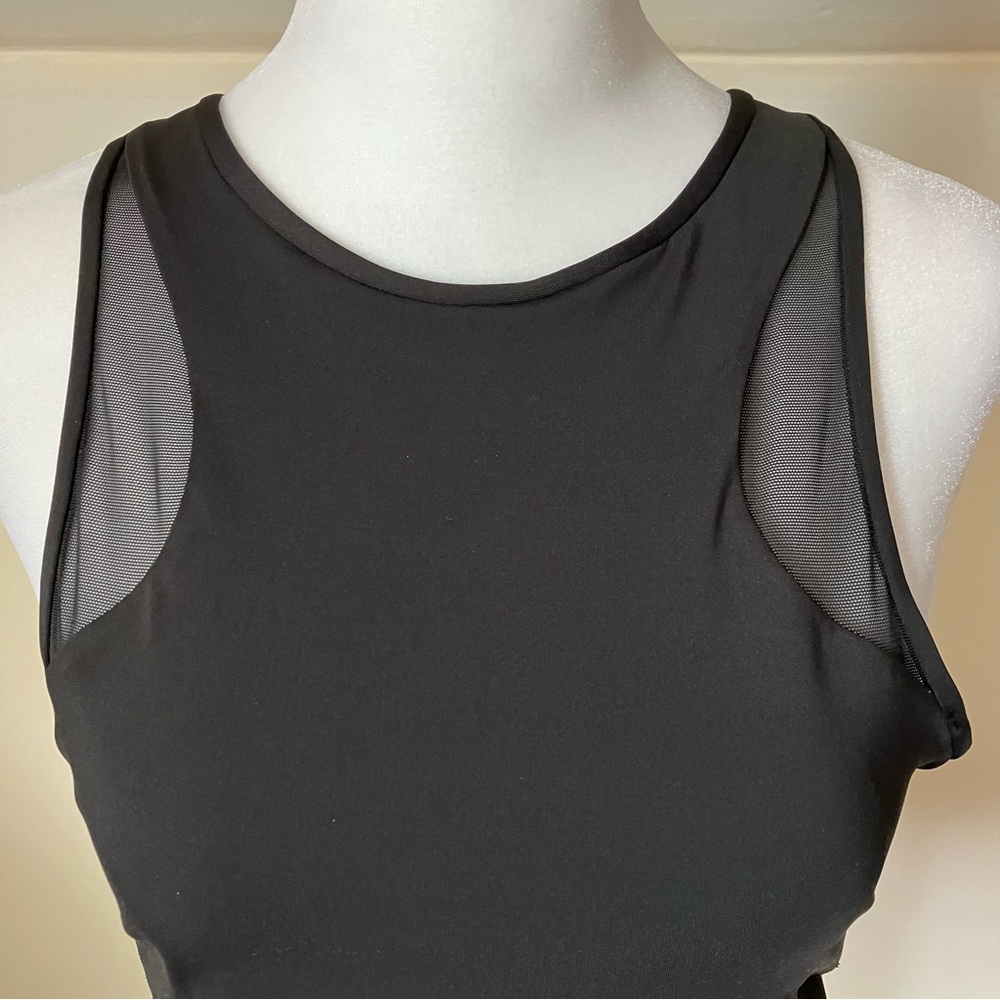 Athleta Black Conscious Crop Mesh Sports Bra size Small - Picture 4 of 7